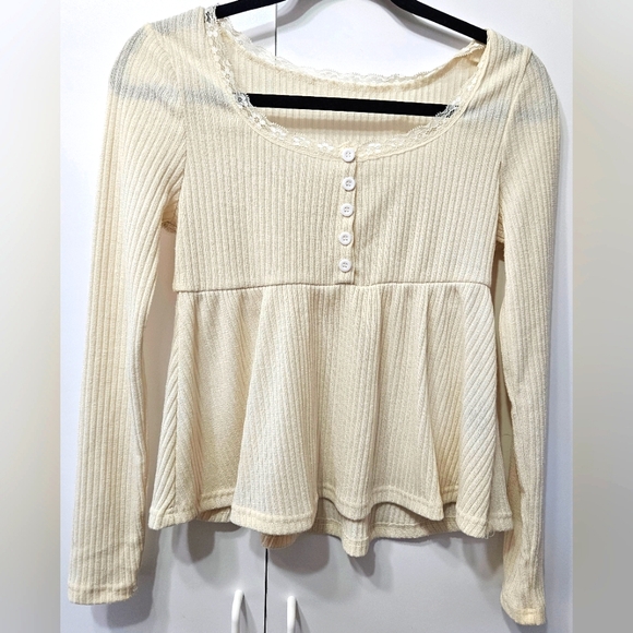 ROMWE Cream long sleeve Blouse Size M Woman's - Picture 1 of 13